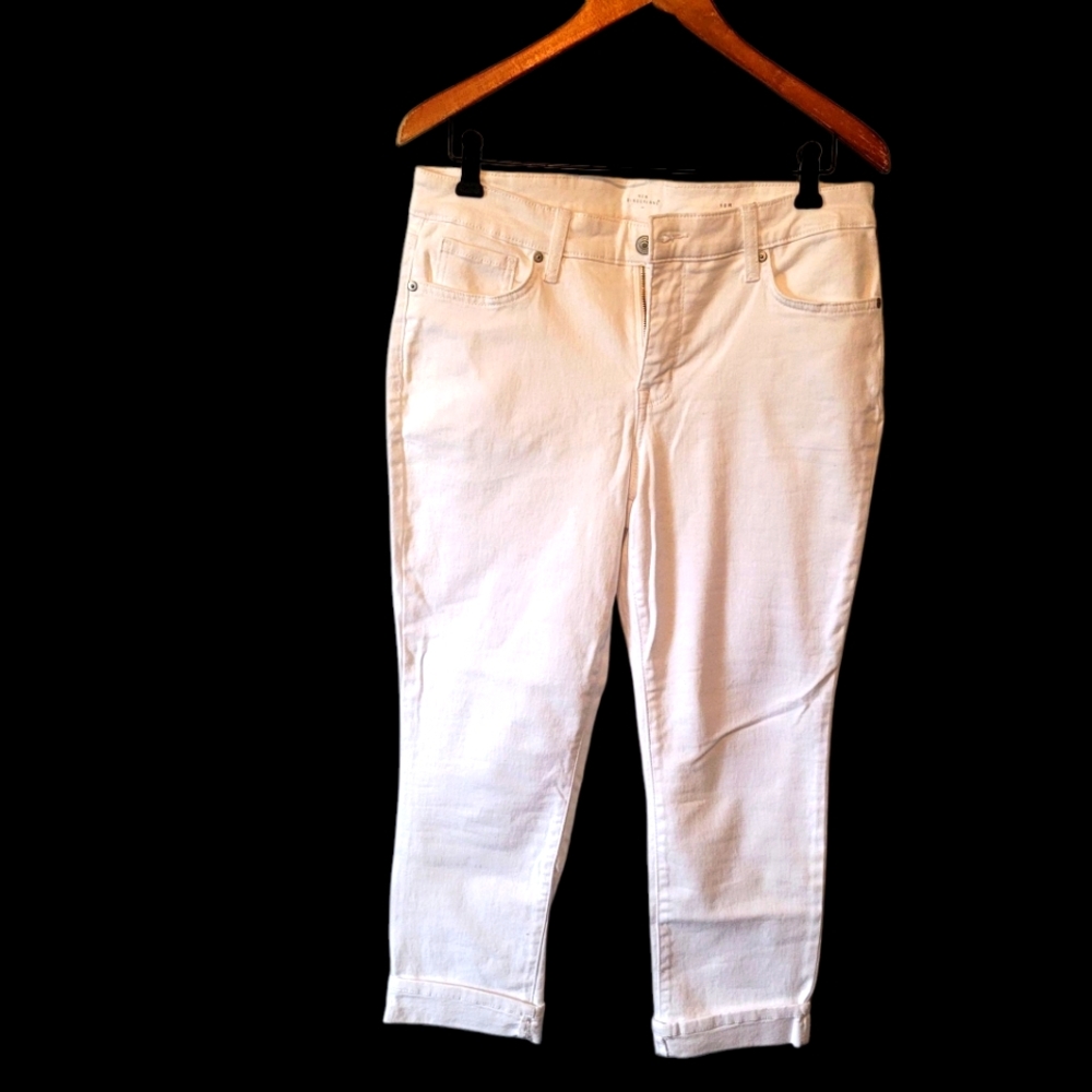 White Cropped Jeans